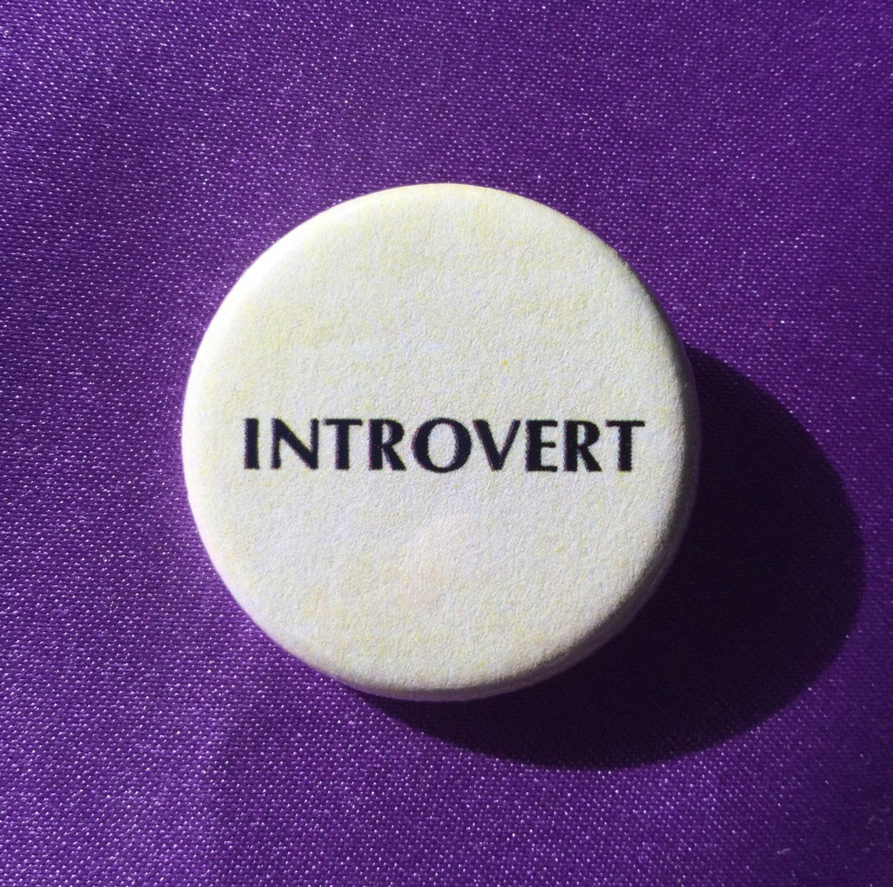 Introvert button - Radical Buttons