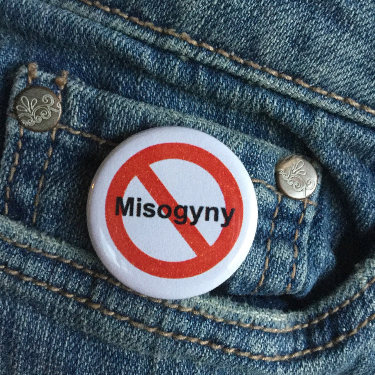 No misogyny button - Radical Buttons