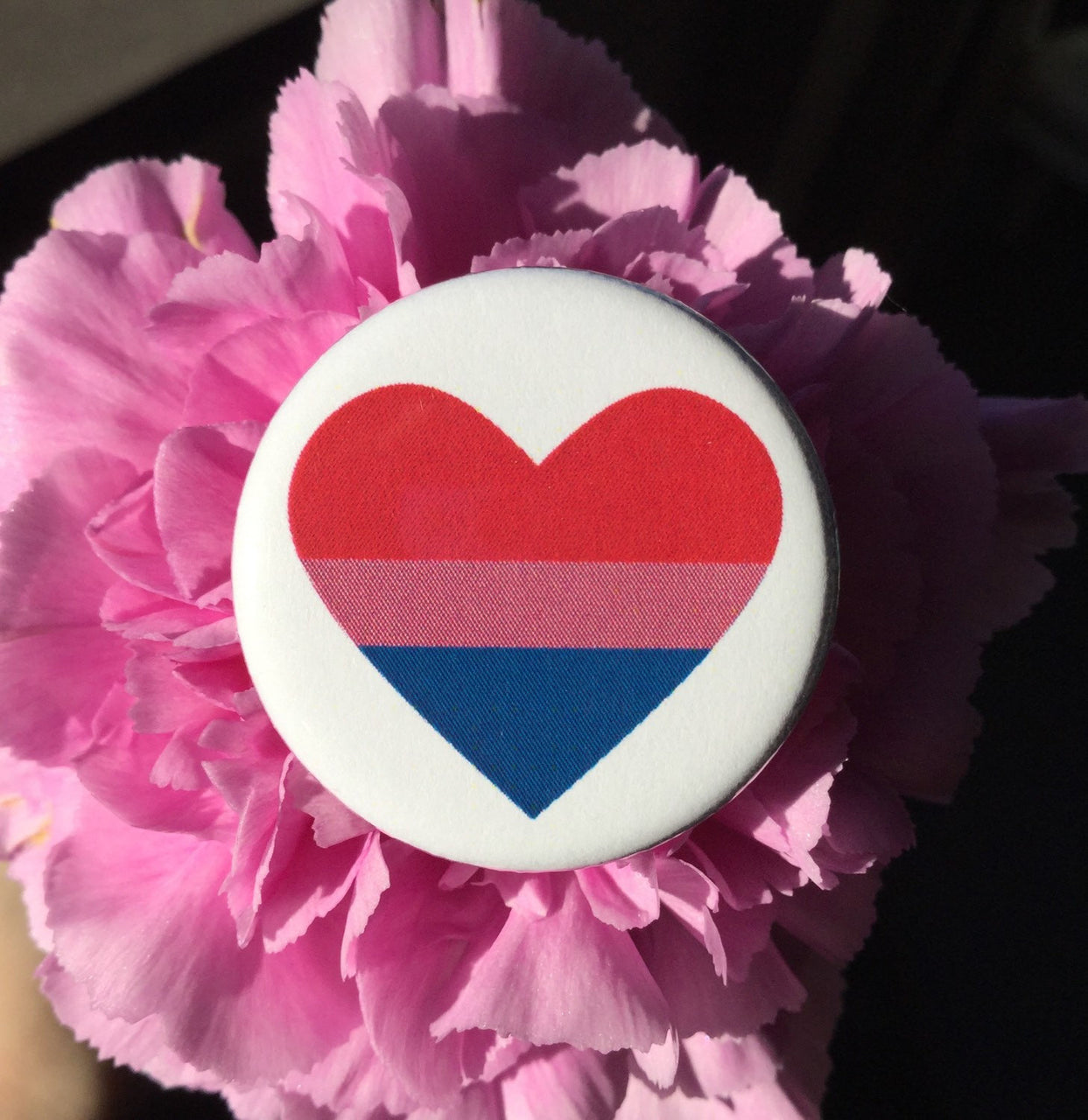 Bisexual pride heart button - Radical Buttons