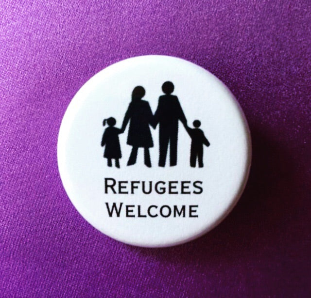 Refugees welcome - Radical Buttons