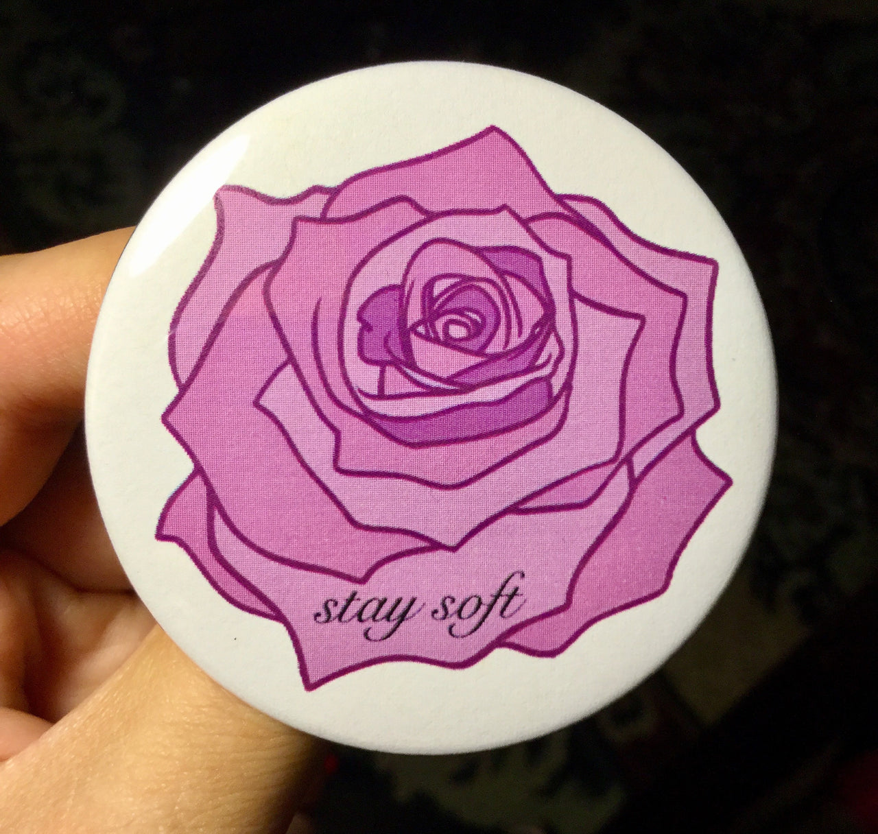 Stay soft rose - Radical Buttons